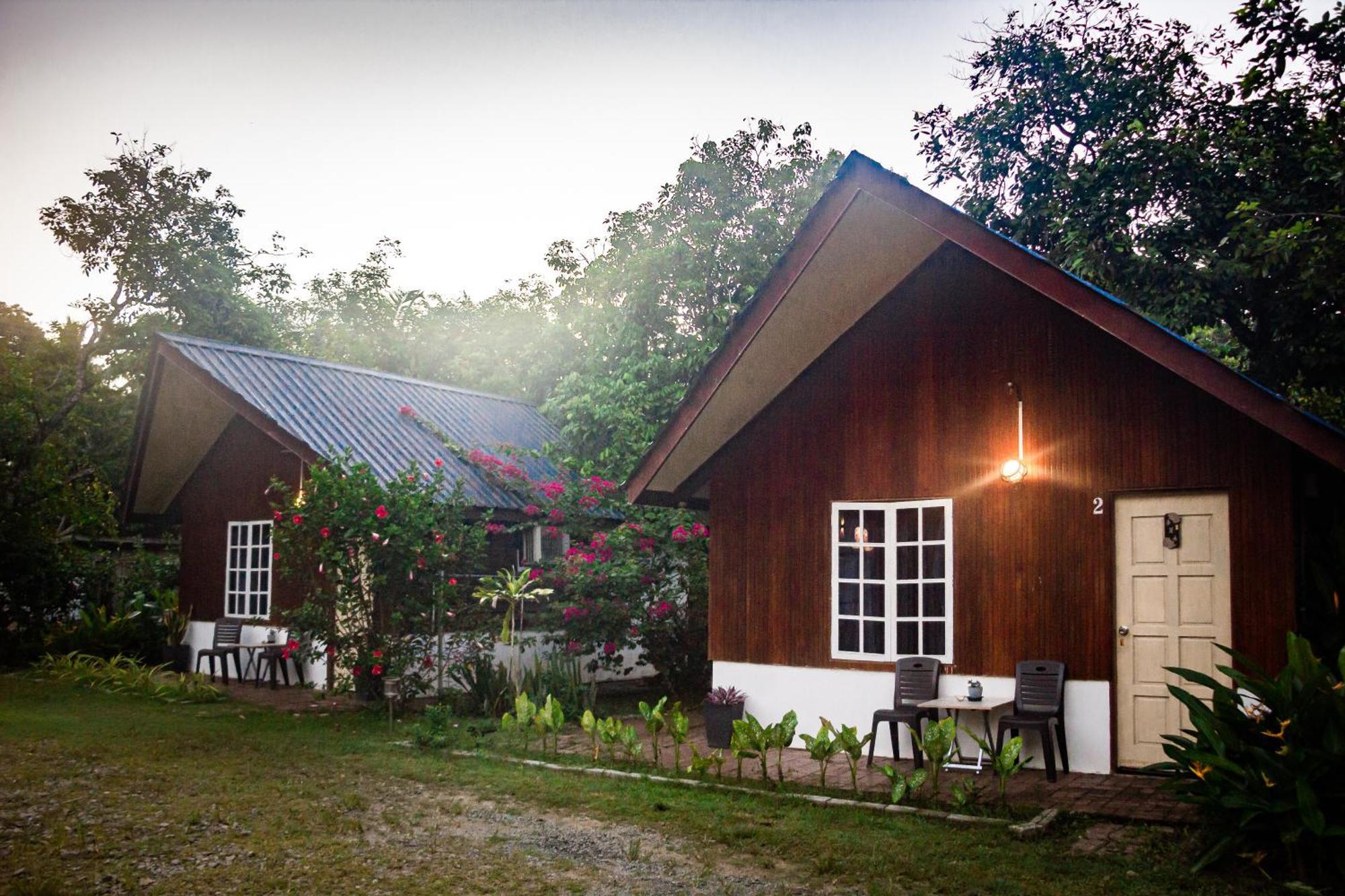 Timba Garden Free Town And Jetty Transport Hotel Semporna Exterior photo