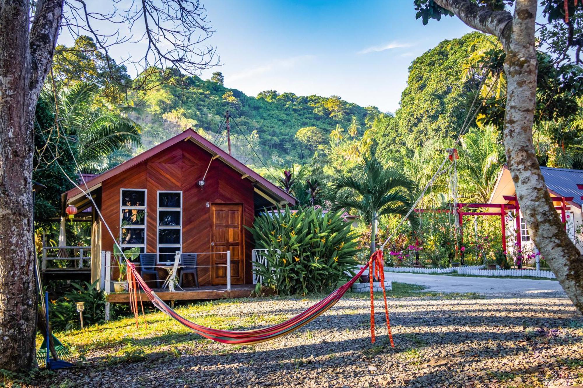 Timba Garden Free Town And Jetty Transport Hotel Semporna Exterior photo