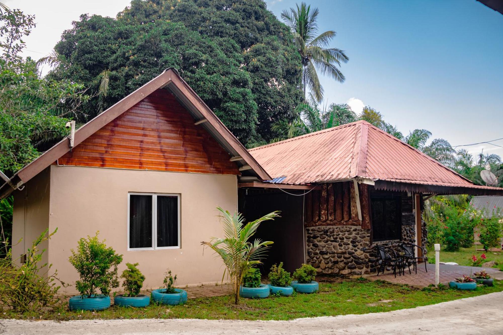 Timba Garden Free Town And Jetty Transport Hotel Semporna Exterior photo