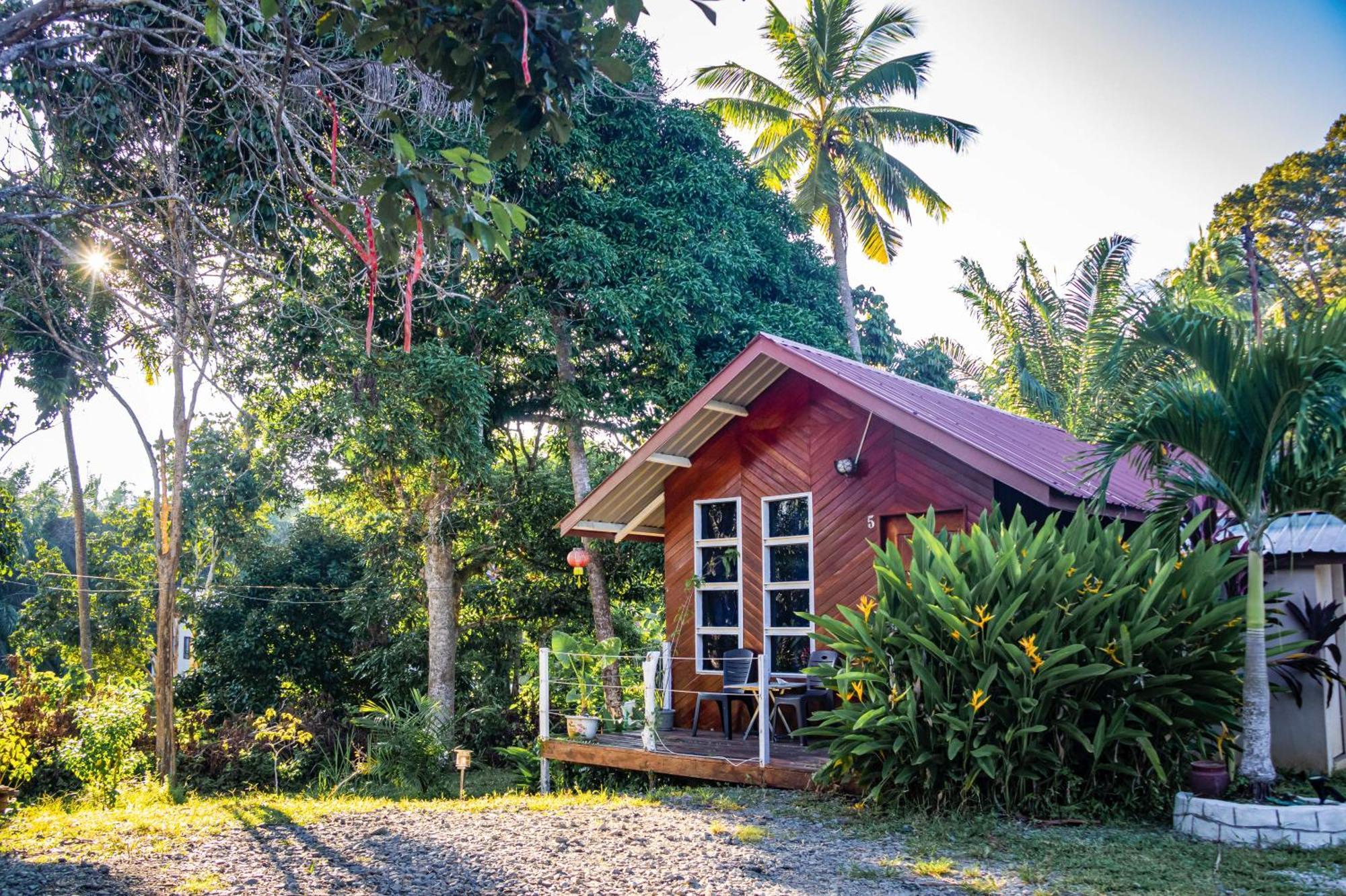 Timba Garden Free Town And Jetty Transport Hotel Semporna Exterior photo