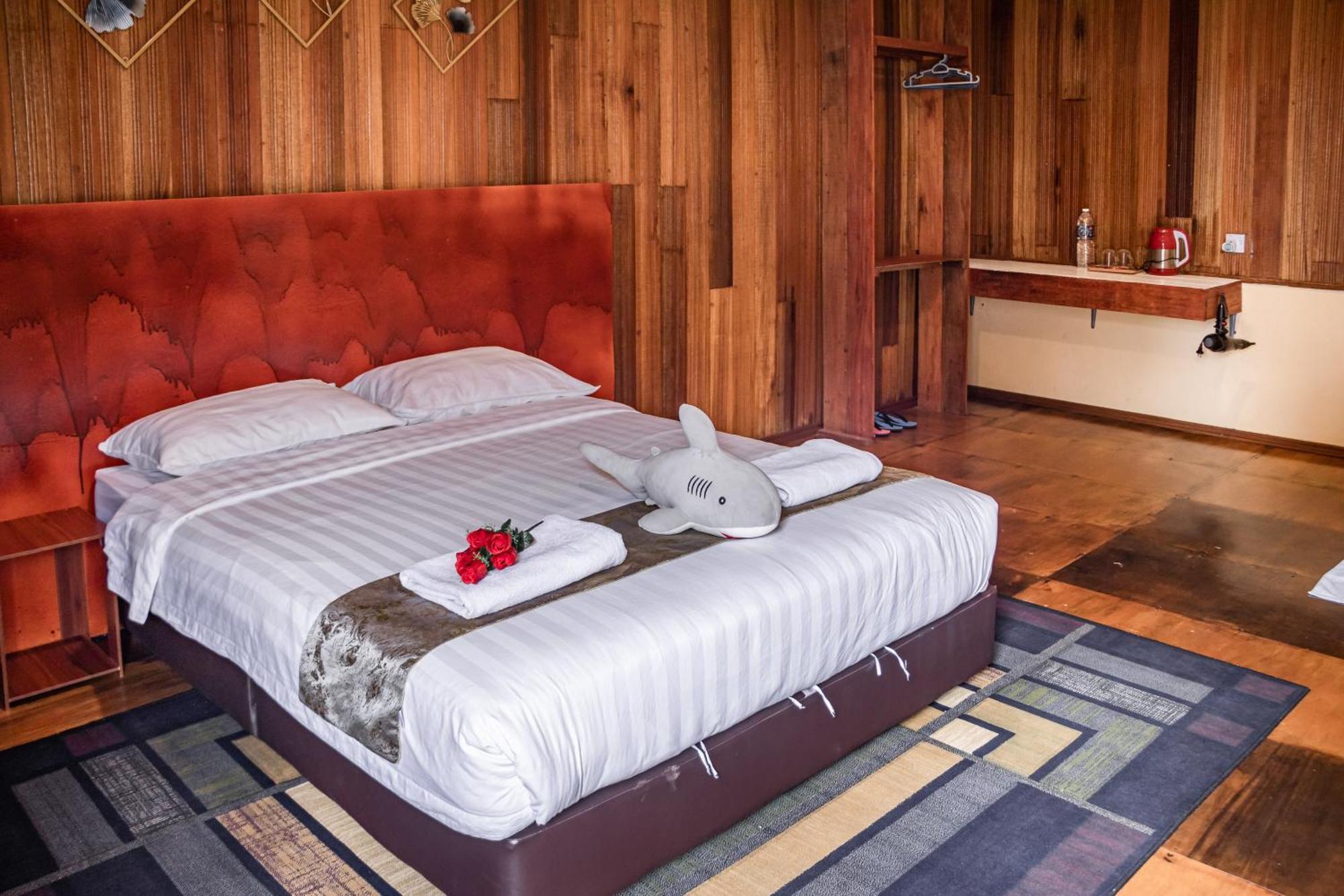Timba Garden Free Town And Jetty Transport Hotel Semporna Exterior photo